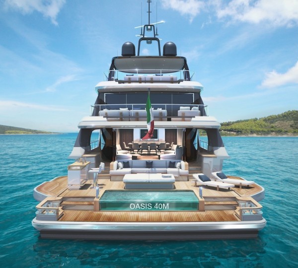 Benetti Oasis 40M Stern