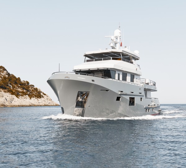 Bering Yacht VERONIKA