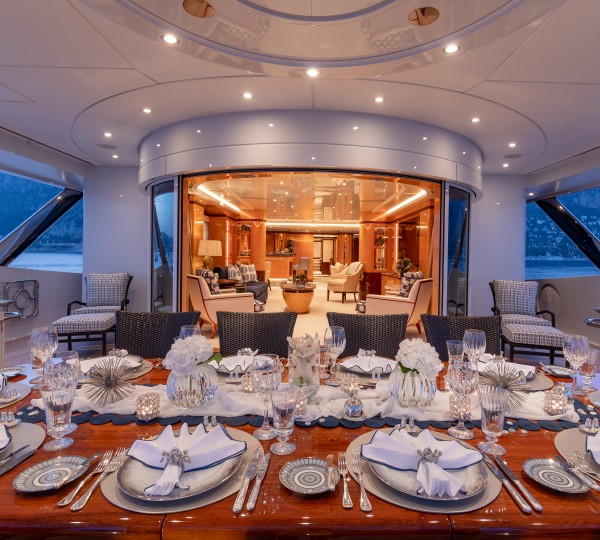 Bridge Deck Dining Facing Fwd