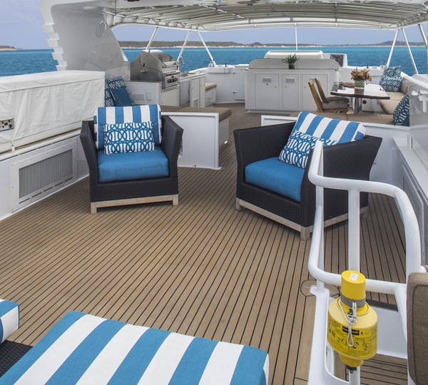 Broward Marine Yacht BREAKAWAY - Upper Sundeck