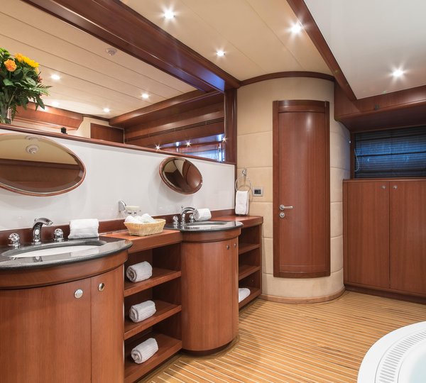 CLARITY Master Ensuite  