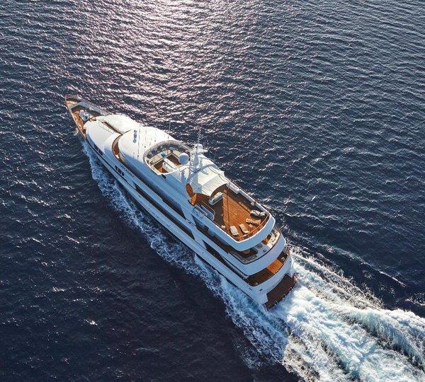 CRN Ancona Motor Yacht LADY ELLEN II - Chartering