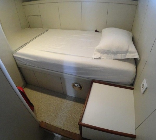 Cabin With Single Bed