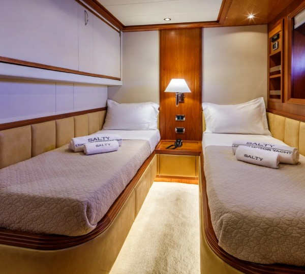 Cabin With Triple Bed
