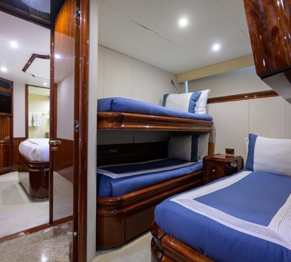 Cabin With Triple Bed