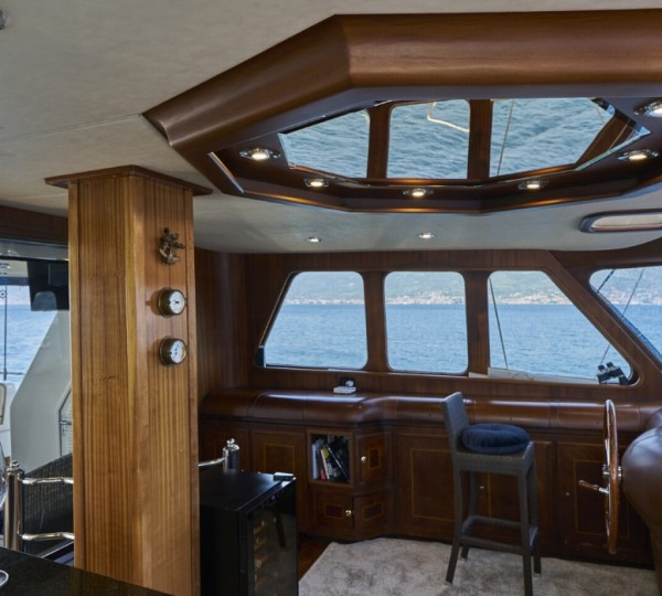 Captains Cabin With Bar