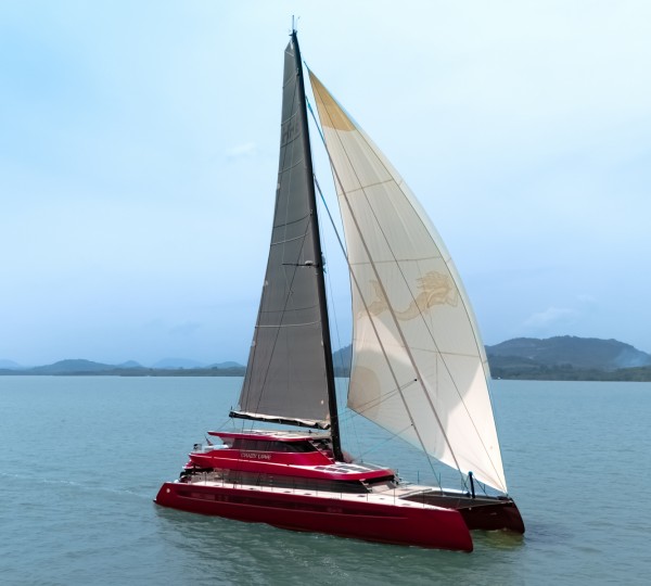 Catamaran CRAZY LOVE Sailing
