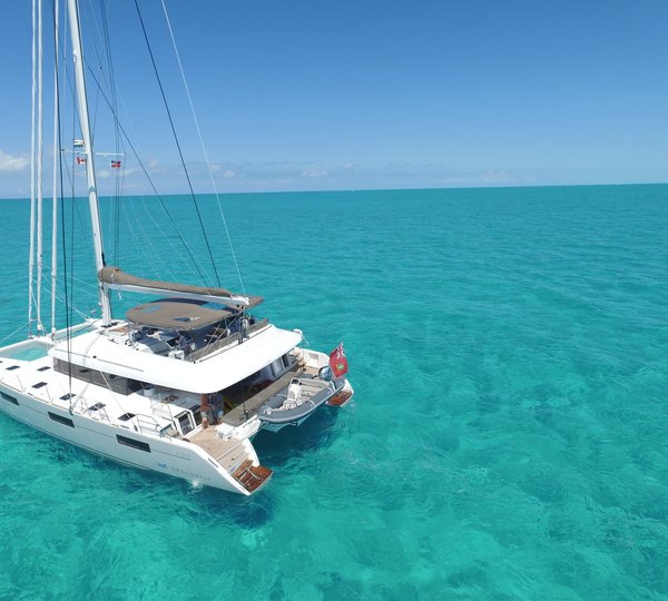 Catamaran Dragonfly Lagoon 62