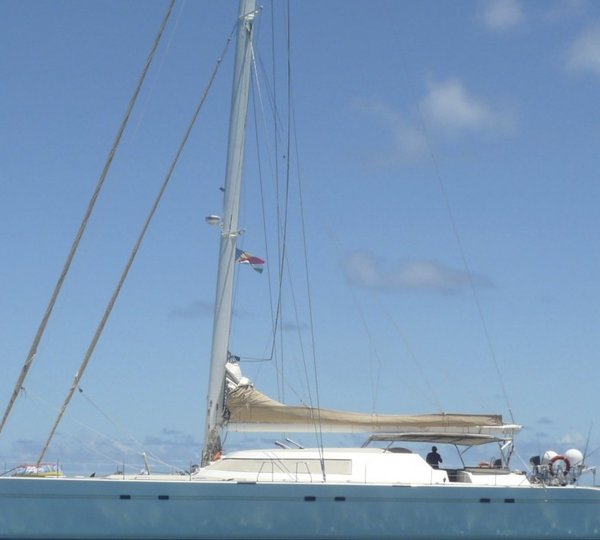 Catamaran LONESTAR