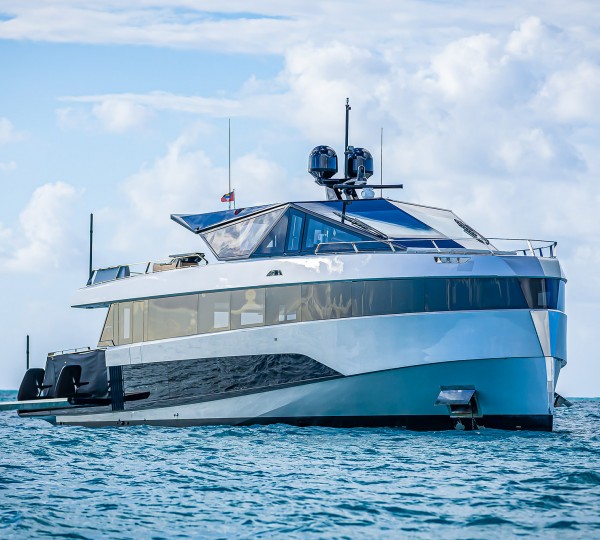 Charter Luxury Yacht BAD MUTHA