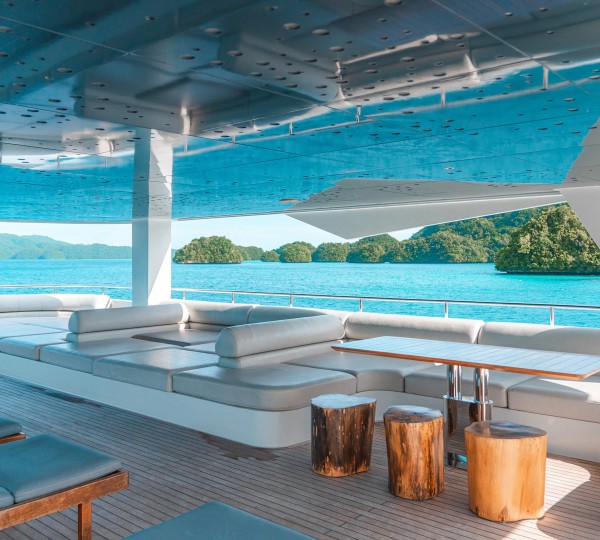 Flexible deck furnishings