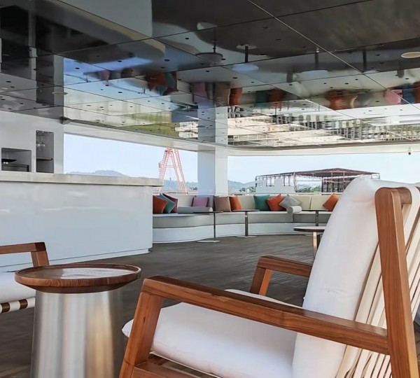 Deck bar furnishings