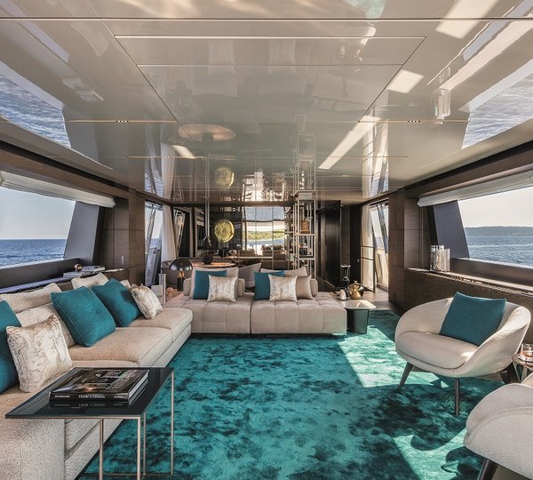 Custom LIne Navetta 42 - Saloon