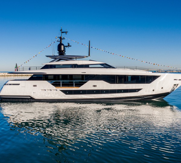 Custom Line 106' MY Y Launch