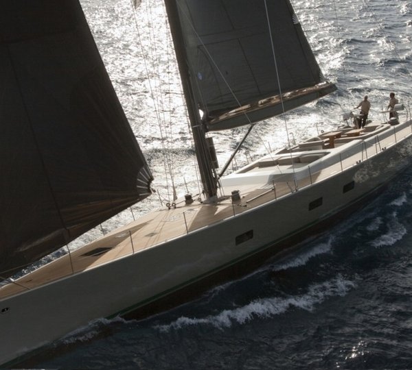 DARK SHADOW - Exterior