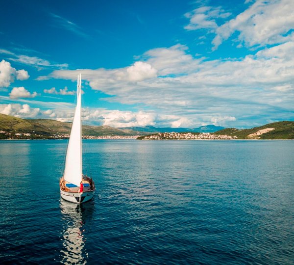 Sailing Yacht LUOPAN - Cruising