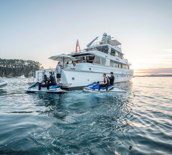 SEA BREEZE II - Water toys