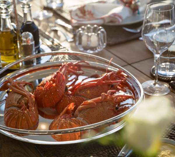 Dining - Photo Jeff Brown