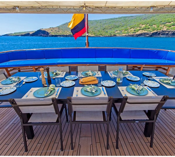 Dining Aft Deck