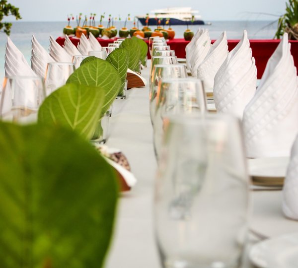 Dining Details Ashore