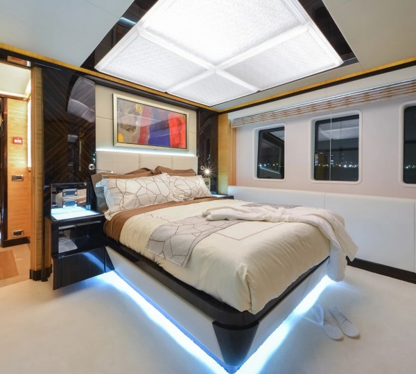 Double Cabin At Night