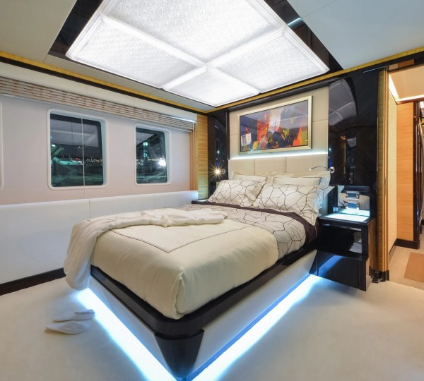 Double Cabin With Underbed Lighting