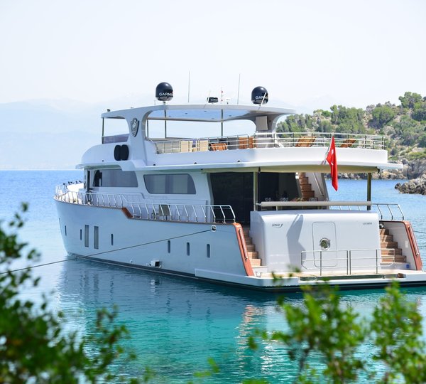 ES Yacht SIMAY F - Moored