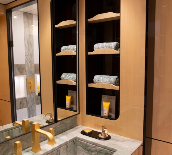 Ensuite With Marble Sink