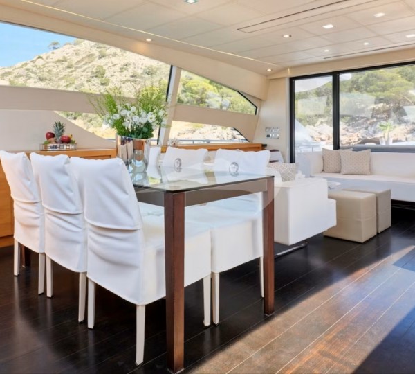 Enterior Dining Area