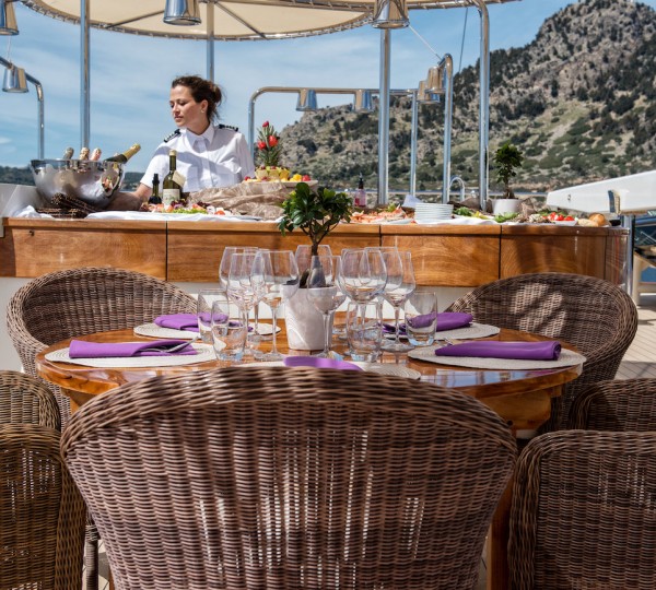 Exceptional Service Offered By The Professional Crew