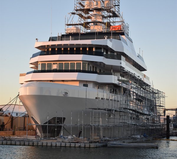 Explorer Yacht DANAH VOYAGER At Dania Cut