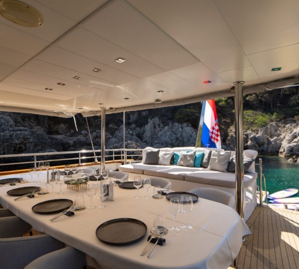 Exterior Dining Area