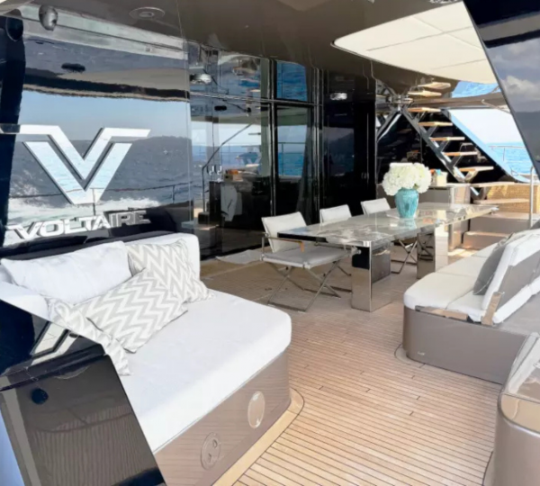 Exterior Dining With Sea Views