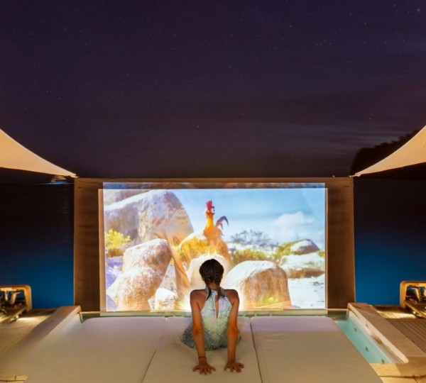 Exterior Entertainmaint Area