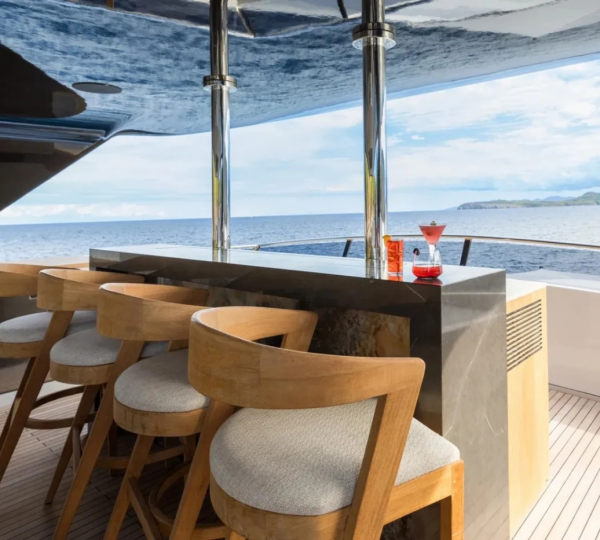 Exterior Mini Bar Area