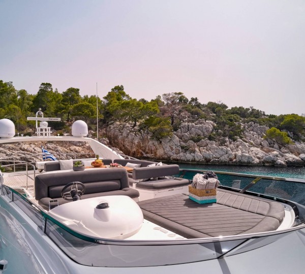 Exterior Relaxation Area With Captain Space