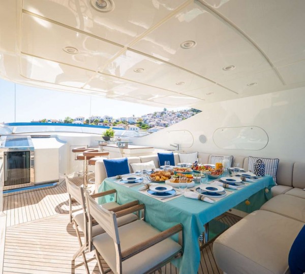 Exterior Relaxation Area With Dining