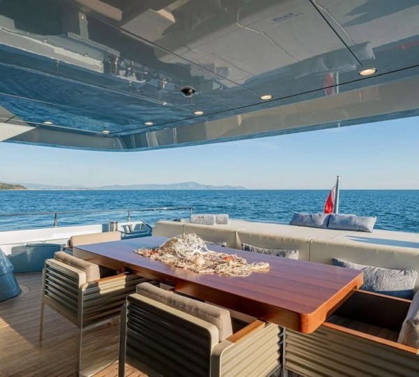 Exterior Relaxation Area With Dining