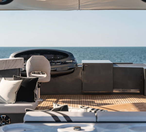 Exterior Relaxation Area With Captain Zone