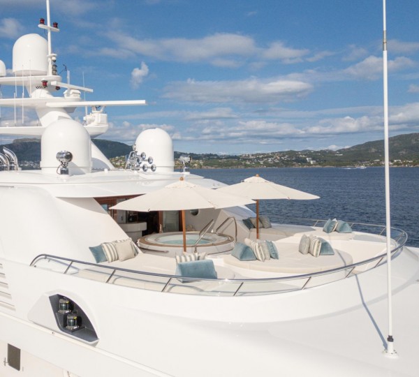 Exterior Sunbathing Area