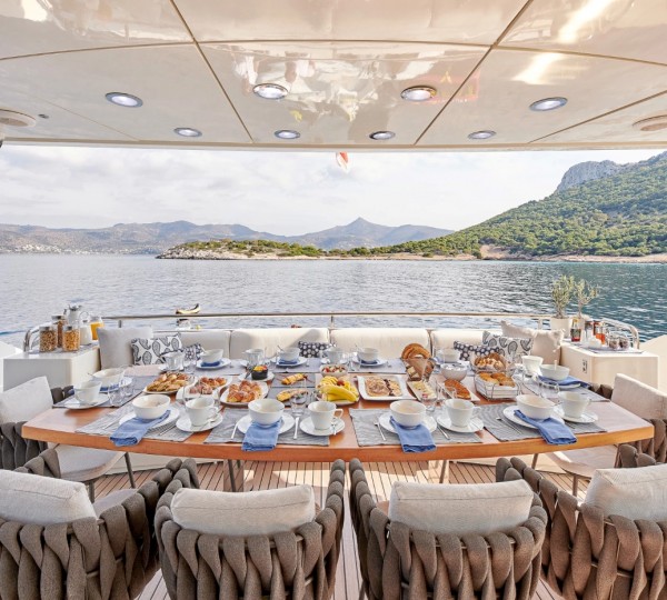 Exterior Dining Area