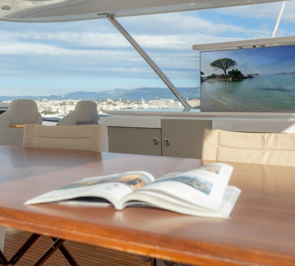 Exterior Dining Area 