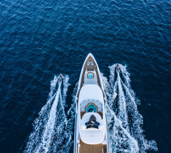 Exterior With Water Toys