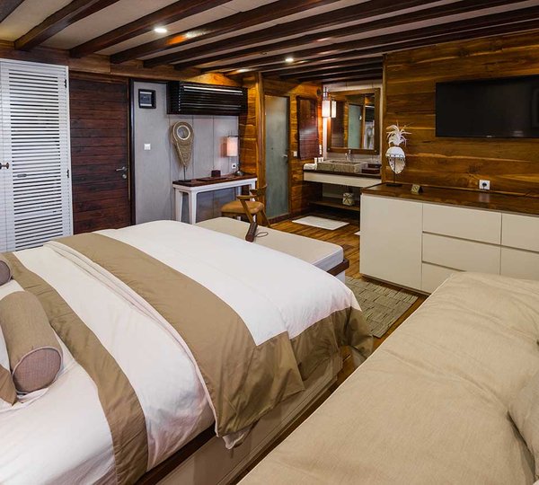 FLORES Deluxe Luxury Stateroom