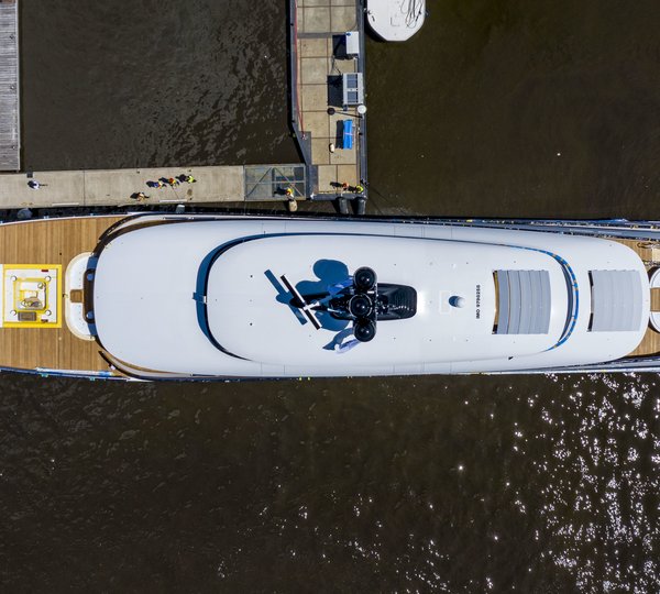 Feadship-Project 818 - Top View