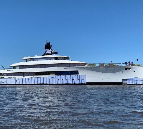 Feadship Project 818