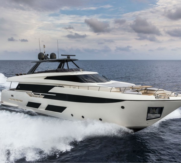 Ferretti Motor Yacht - Sistership To PIOLA