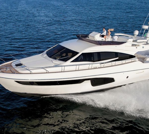 Ferretti Motor Yacht - Sistership