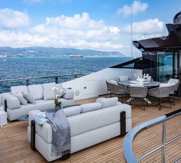Flybridge Aft