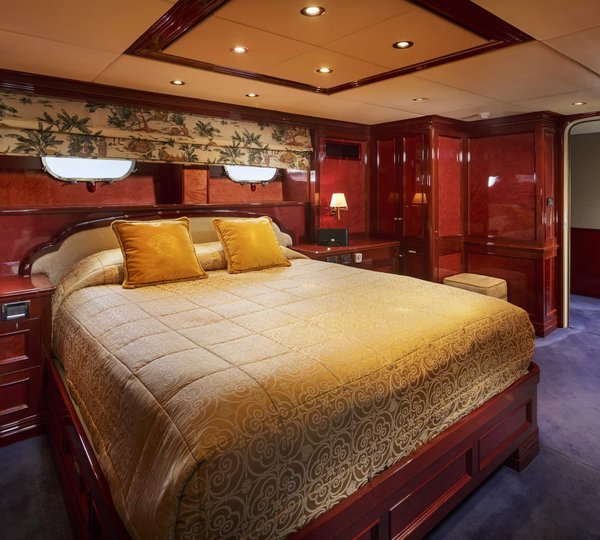 Flying Fish King Stateroom
